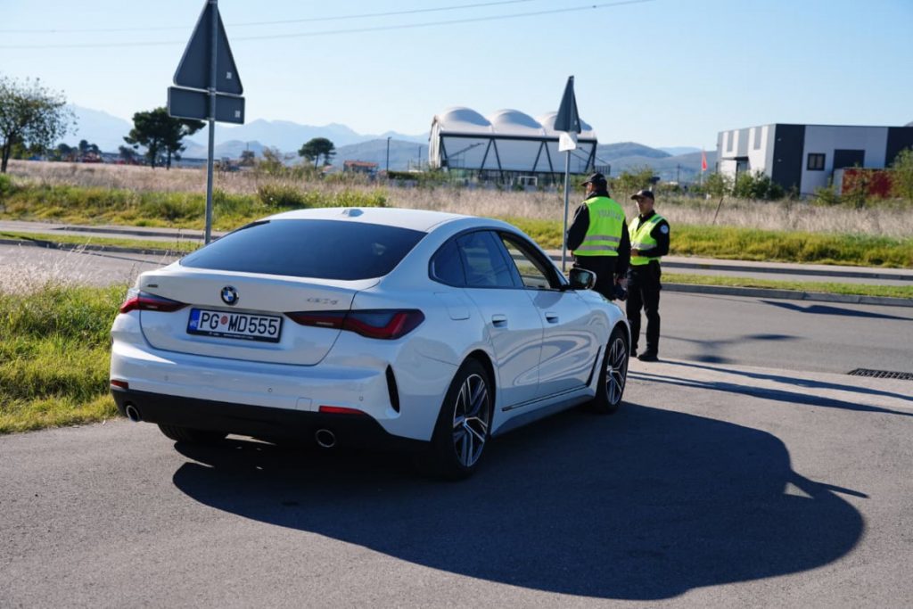 Upozorenje za vozače: presretači na svim prometnim putnim pravcima
