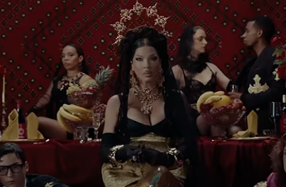 Transformacija koja je sve iznenadila: Jelena Karleuša crnom kosom zapalila mreže!