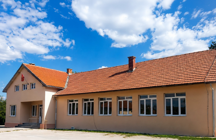 MPNI: Raspisan tender za rekonstrukciju krovova škole „Boško Buha“ i područnog odjeljenja „Komini“ u Pljevljima