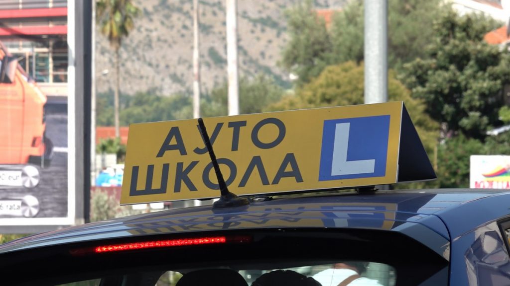Vlačić: Auto-škole nisu krive za stanje u saobraćaju, problem je mnogo širi