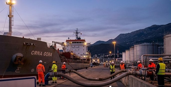 Dva tendera propala, treći na pomolu: Država ponovo kreće u potragu za milionima litara dizela