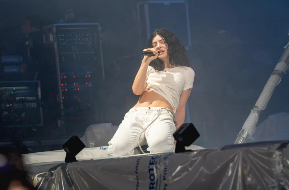 Lorde je isprozivala Ray-Ban Meta AI pametne naočare tokom nastupa u Madridu