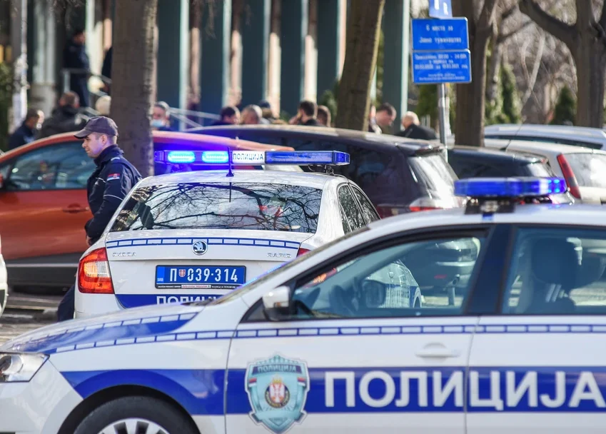 Teror nad preduzetnikom u Beogradu: Uhapšen sedamnaestogodišnjak član „Vračaraca“ koji je prijetio likvidacijom porodice