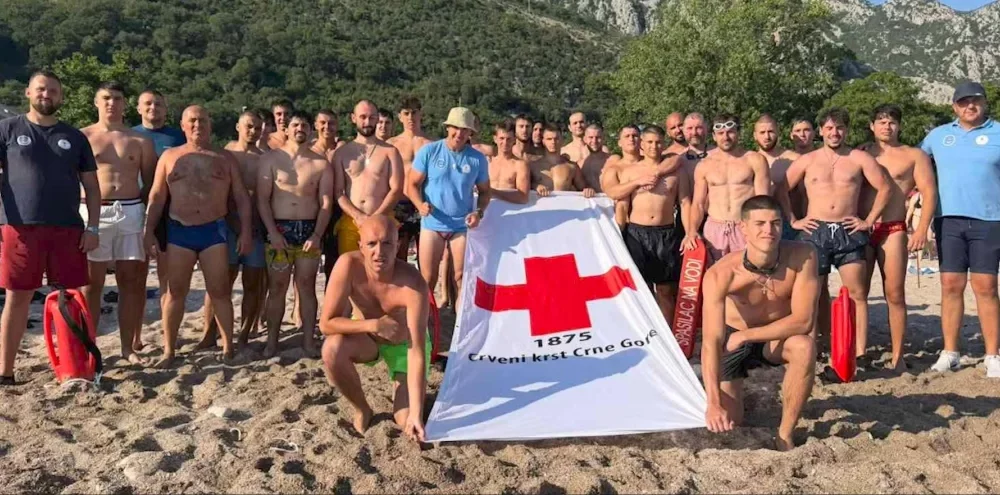 Terzić: O bezbjednosti kupača na crnogorskoj obali brine oko 700 spasilaca Crvenog krsta
