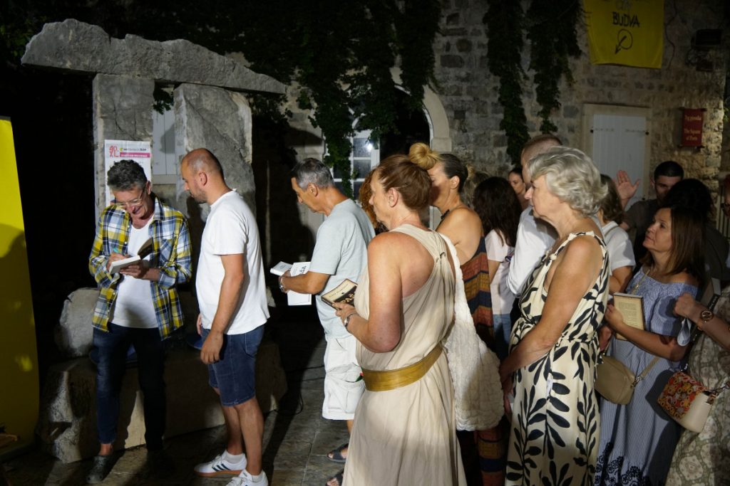 Dragojević otvorio književni program XL festivala Grad teatar predstavljanjem romana „Paša“