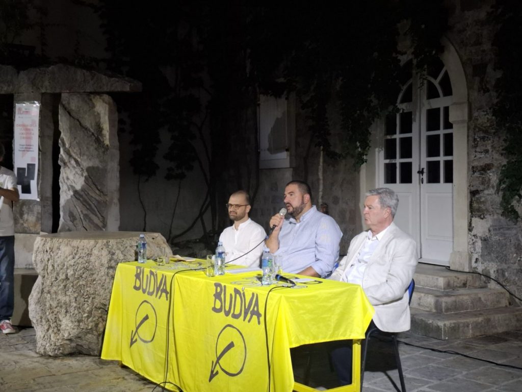 Omaž filozofu evropskog formata: Predstavljena filozofska zaostavština Vladimira Vukićevića na Trgu pjesnika (FOTO)