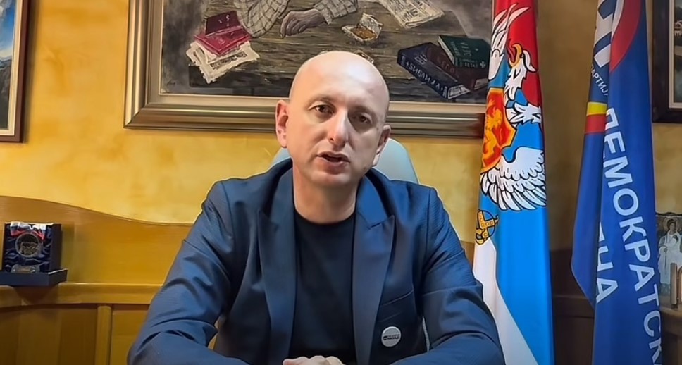 Knežević: Parlamentarna većina sa Milovim DPS-om i Markovićevim i Krivokapićevim Evropskim savezom napravila koaliciju – to je izdaja!