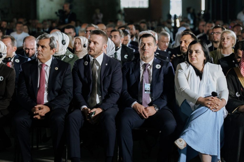 Dukaj prisustvovao komemoraciji u Potočarima