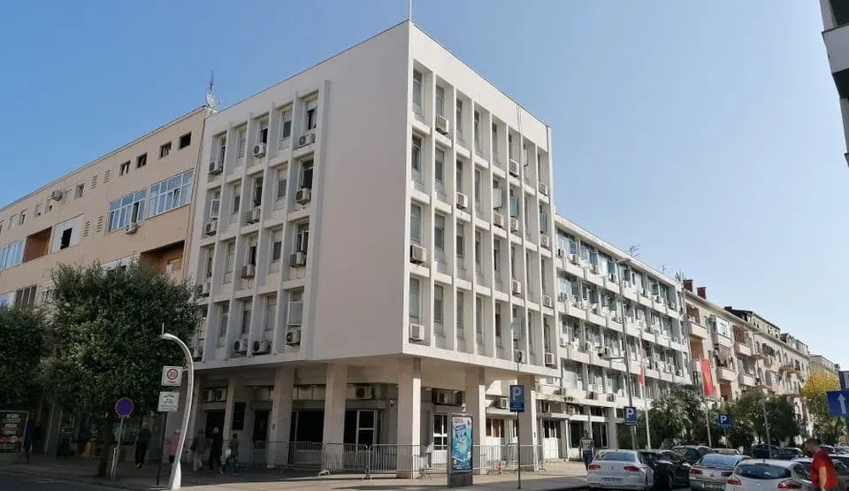 SDT optužilo Vujotića za pranje novca kroz kupovinu stanova u Podgorici