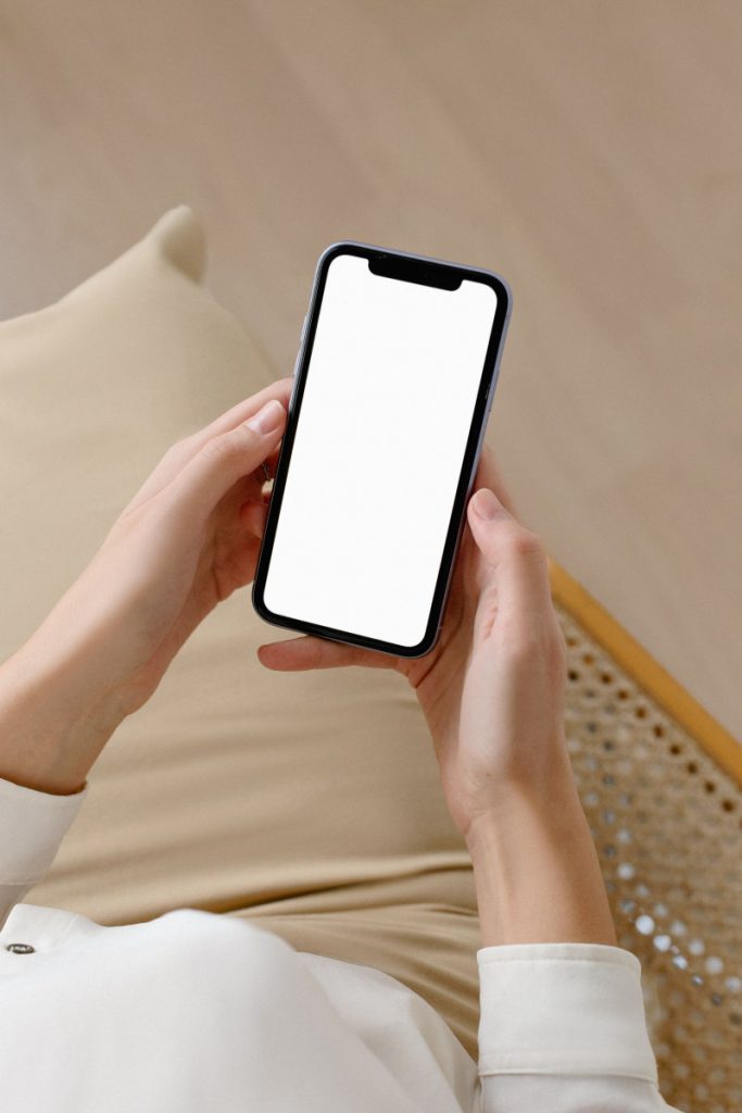 Problemi savremenog doba složeniji nego što smo mislili: Evo na šta sve utiče gledanje u telefon