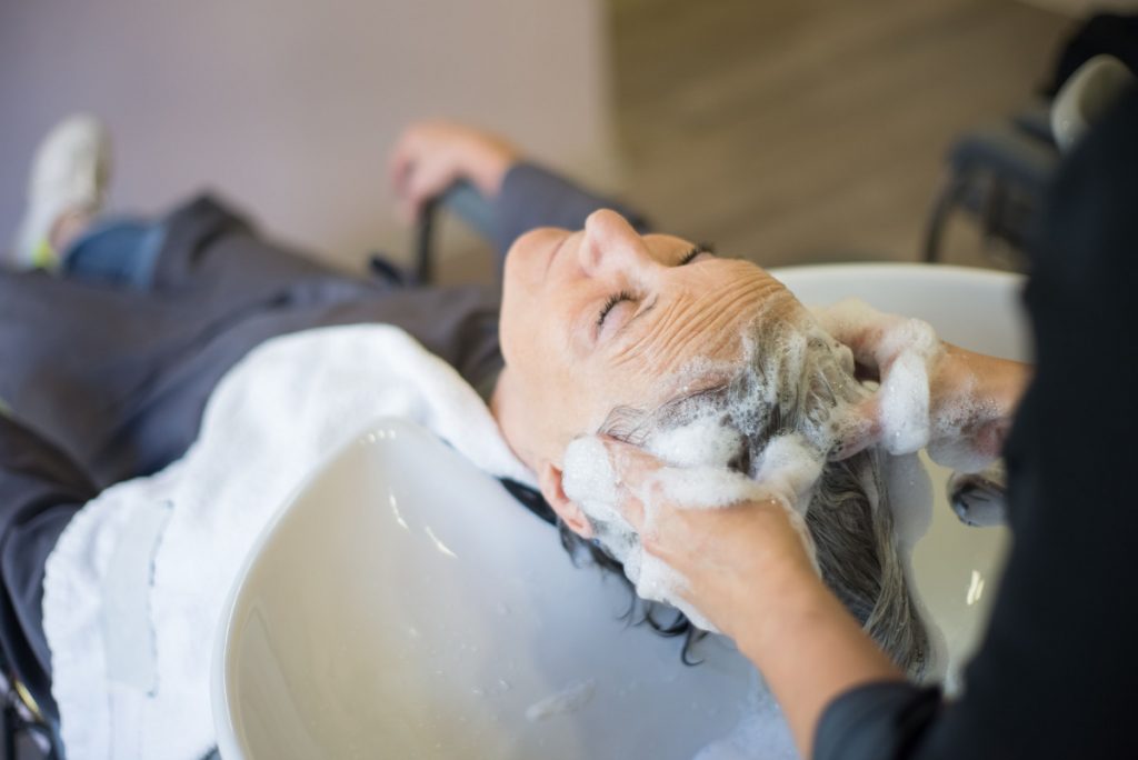 Koliko često treba prati kosu? Odgovor dermatologa mogao bi da vas iznenadi