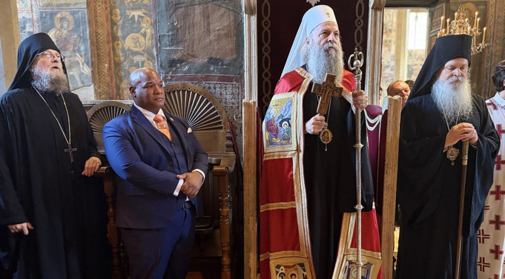 Patrijarh Porfirije i pastor Berns stigli u Visoke Dečane