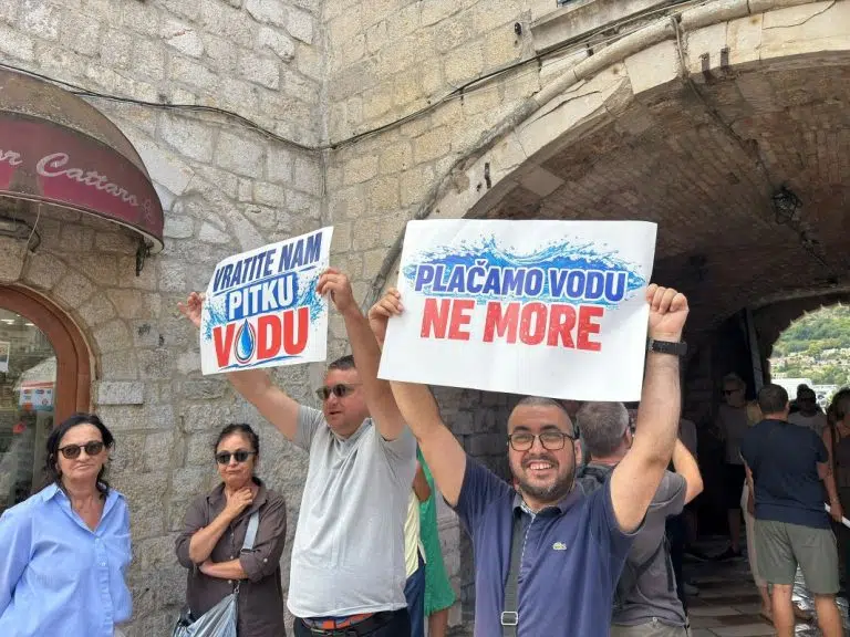 Građanima Kotora biće umanjeni računi za vodu, nakon što prođe kriza sa vodosnabdijevanjem
