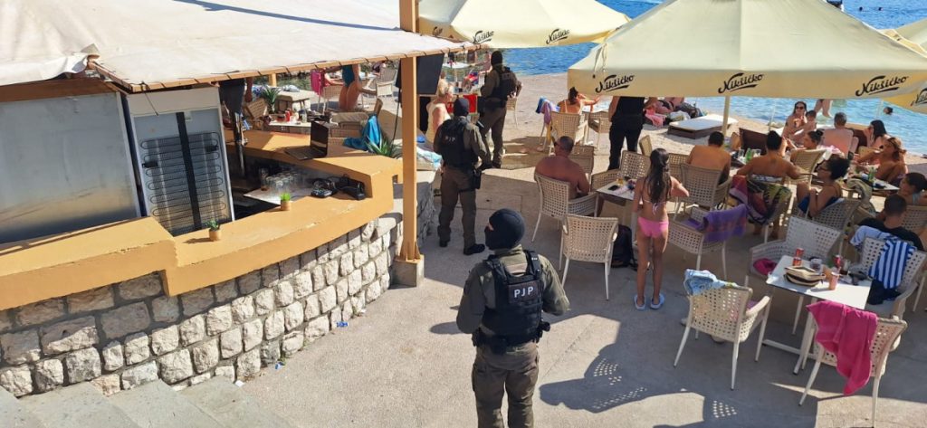 Policija izvršila racije u 16 ugostiteljskih objekata: Kontrolisano oko 730 lica među kojima i 11 OIL