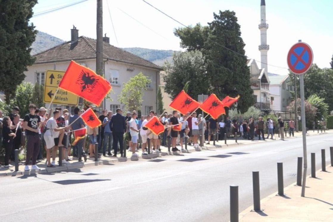 tuzi protest