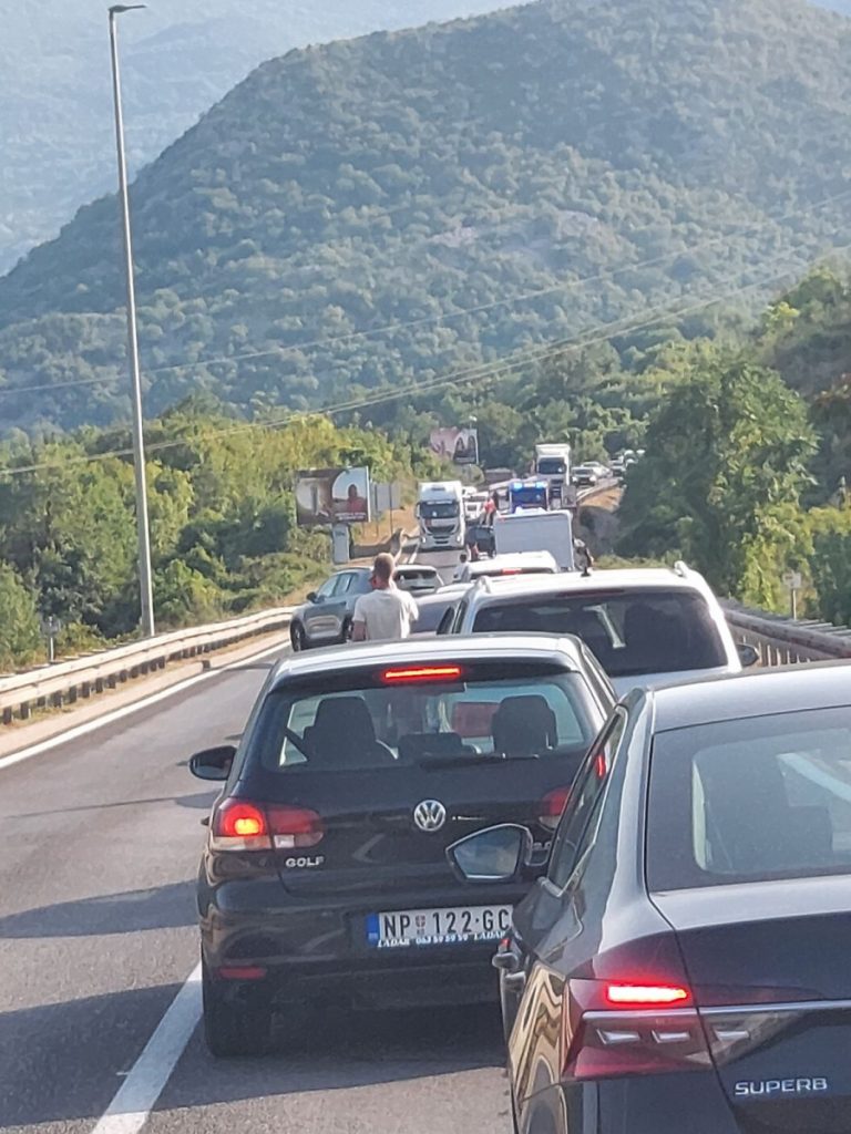Jedna osoba povrijeđena u udesu kod Virpazara