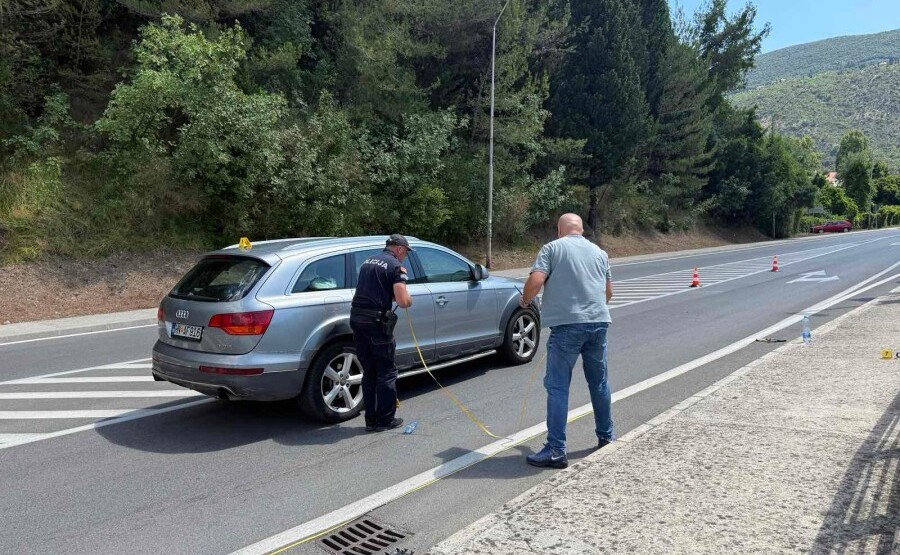 U Igalu vozilo udarilo dva pješaka