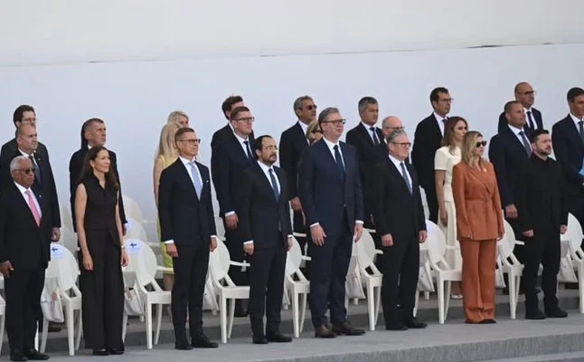 Hrvati u totalnom nokdaunu: Mnogo ih boli Vučićevo mjesto u prvom redu u Parizu, a tek Kijev…