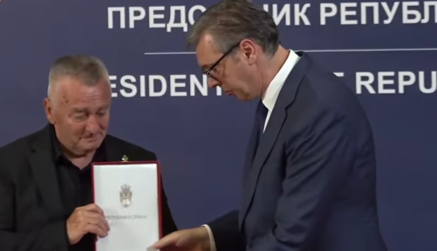 Vučić se sastao sa ministarkom odbrane Španije, pa uručio odlikovanje porodici poginulog vojnika Jovanovića: Orden sam dodijelio sa osjećajem bola i ponosa