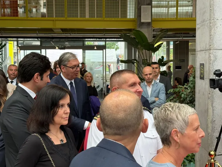 Vučić na prijemu u ambasadi SAD: Svečanost povodom 250 godina američke nezavisnosti