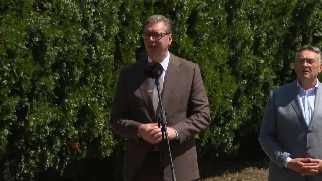 Vučić: Uvek pružam ruku za dijalog, druga strana zasniva politiku na mržnji